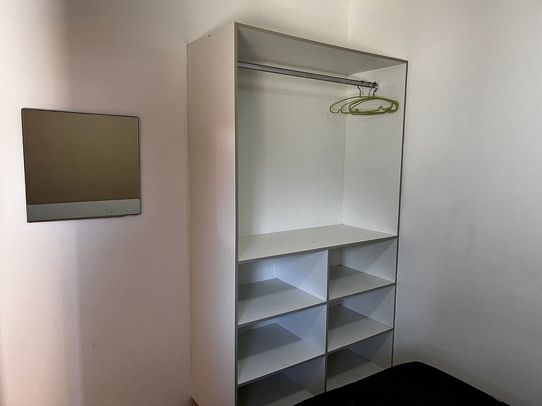 Conforto p/ casal, piscina - Wi-fi, 5 min da praia