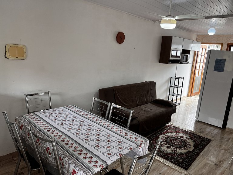 Ap confortável, piscina, Wi-Fi, 5min da praia