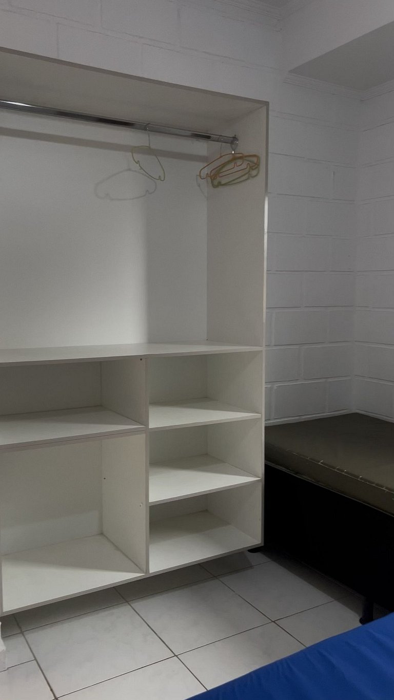 Ap p/ família grande, 3 quartos, piscina, conforto, 5min da