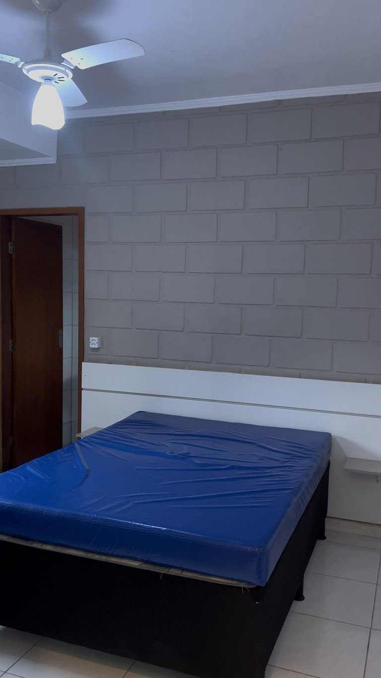 Ap p/ família grande, 3 quartos, piscina, conforto, 5min da