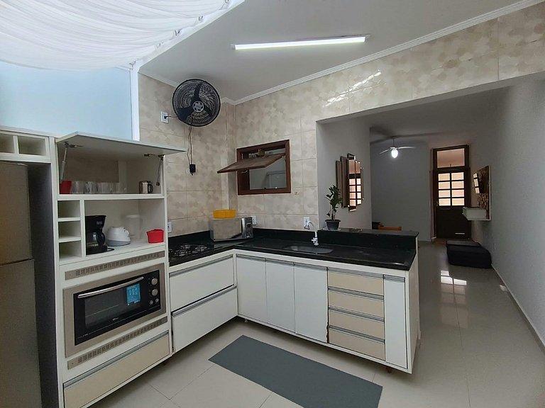 H5 Apartamento perto da praia com piscina