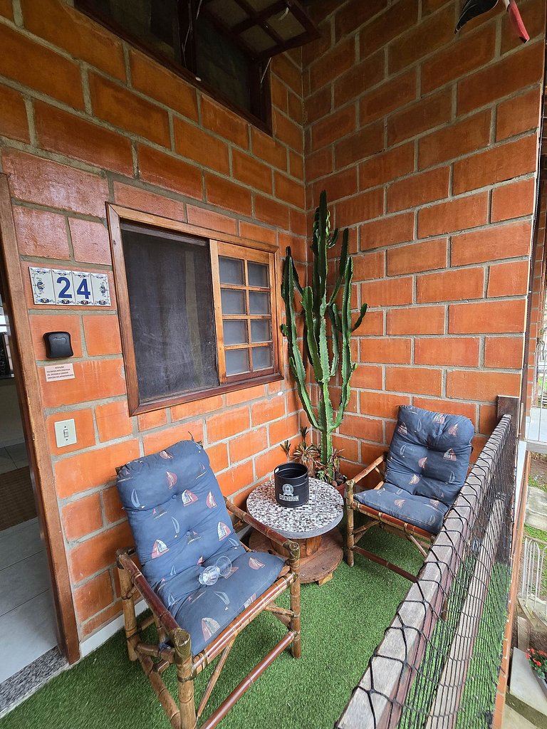 I24 Apartamento amplo perto da praia com piscina
