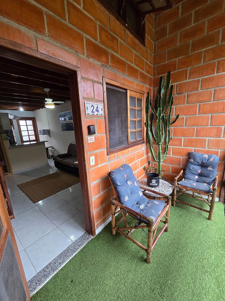 I24 Apartamento amplo perto da praia com piscina